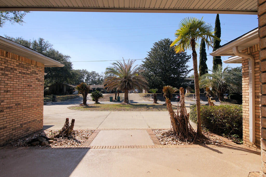 LAKE LORRAINE ESTATES 1 - Residential