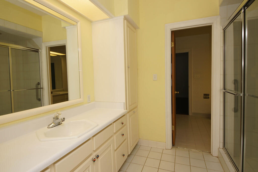 LAKE LORRAINE ESTATES 1 - Residential