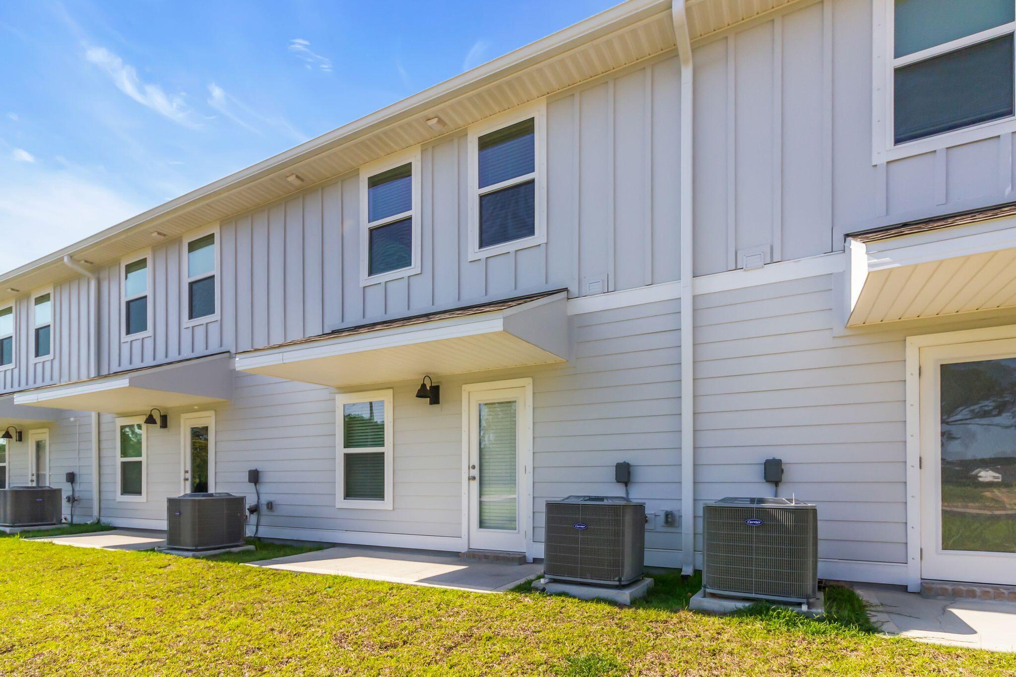 BRITTANY OAKS VILLAS - Residential Lease