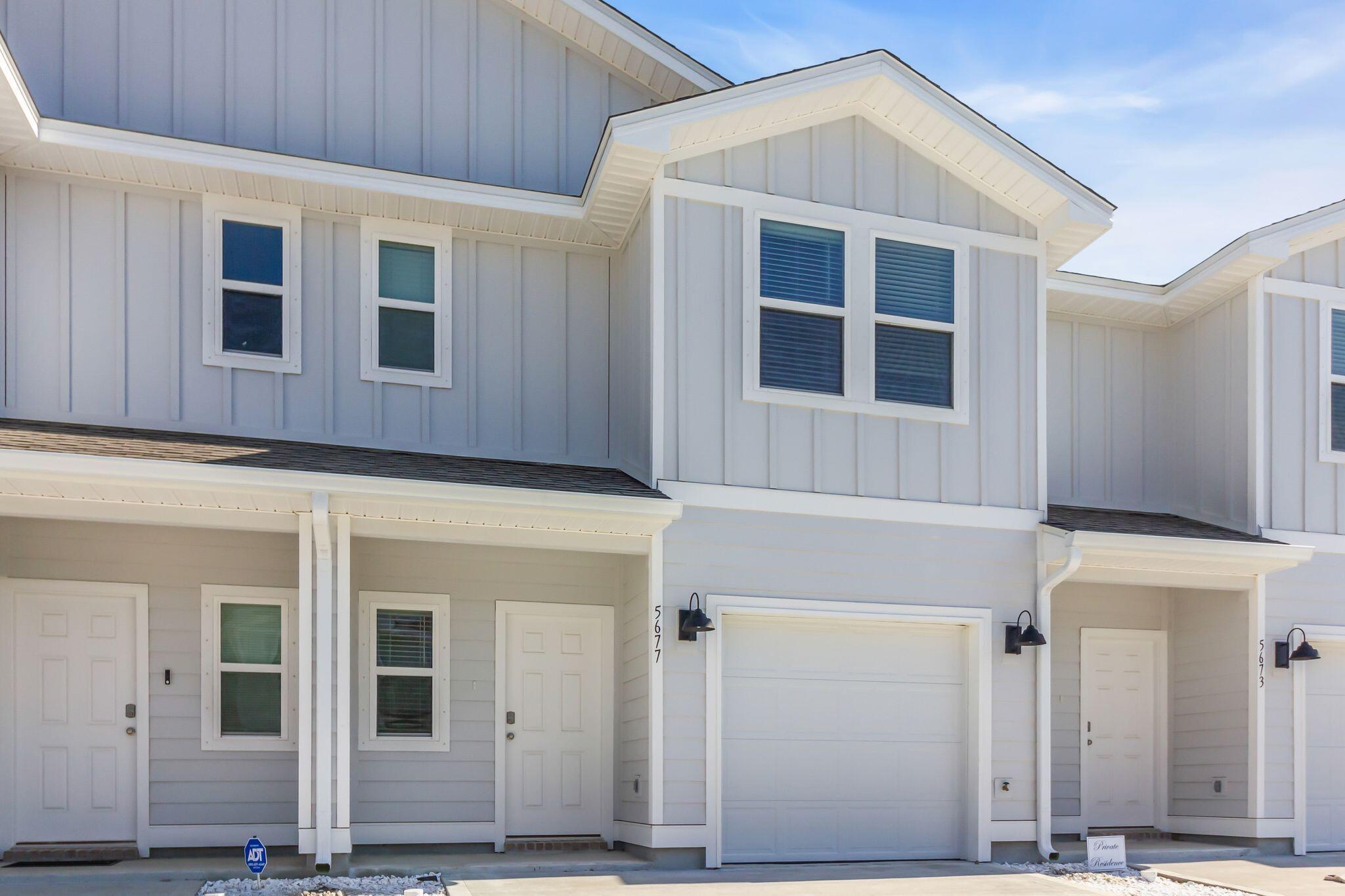 BRITTANY OAKS VILLAS - Residential Lease