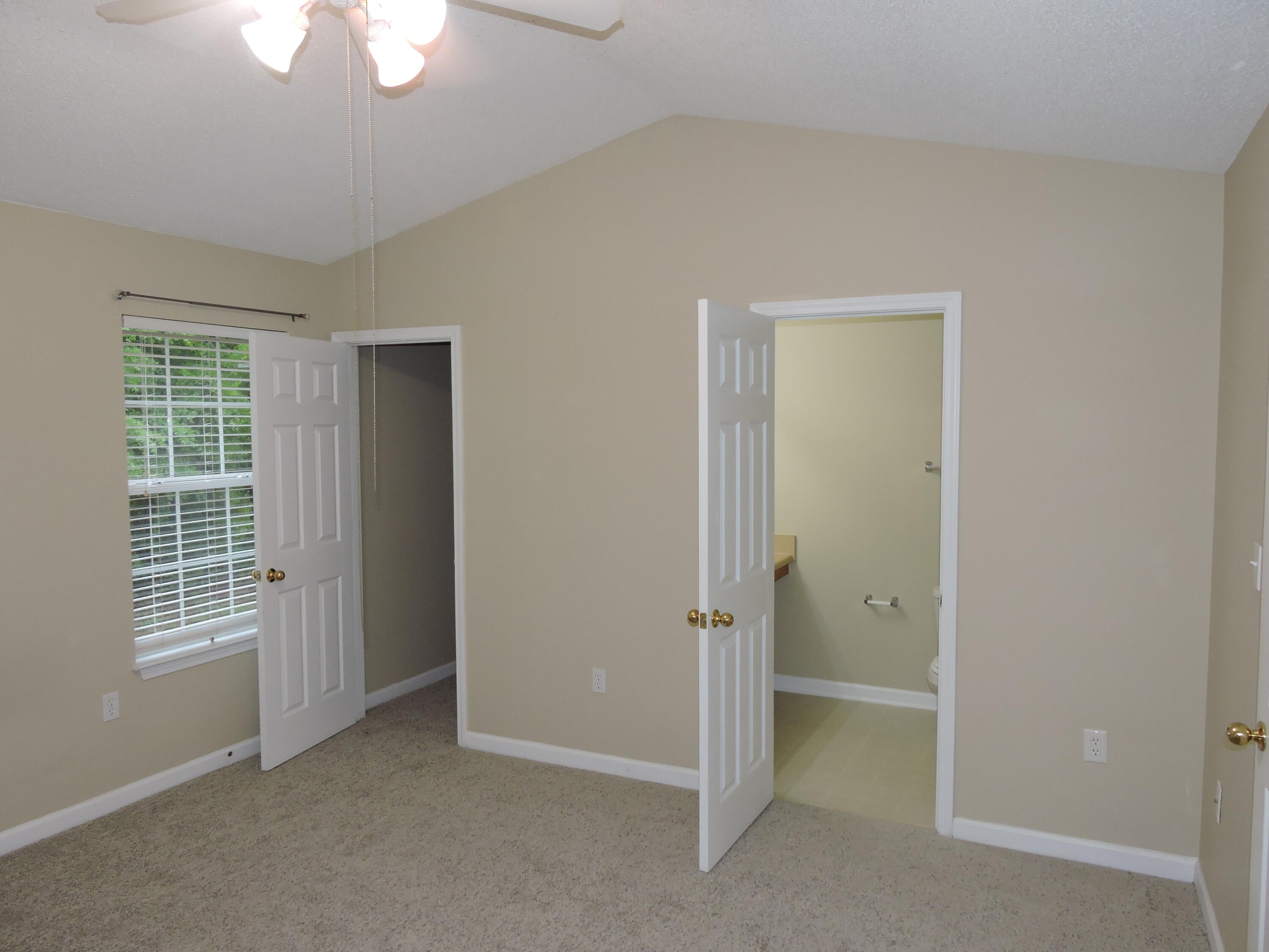 ROLLING PINES - Residential