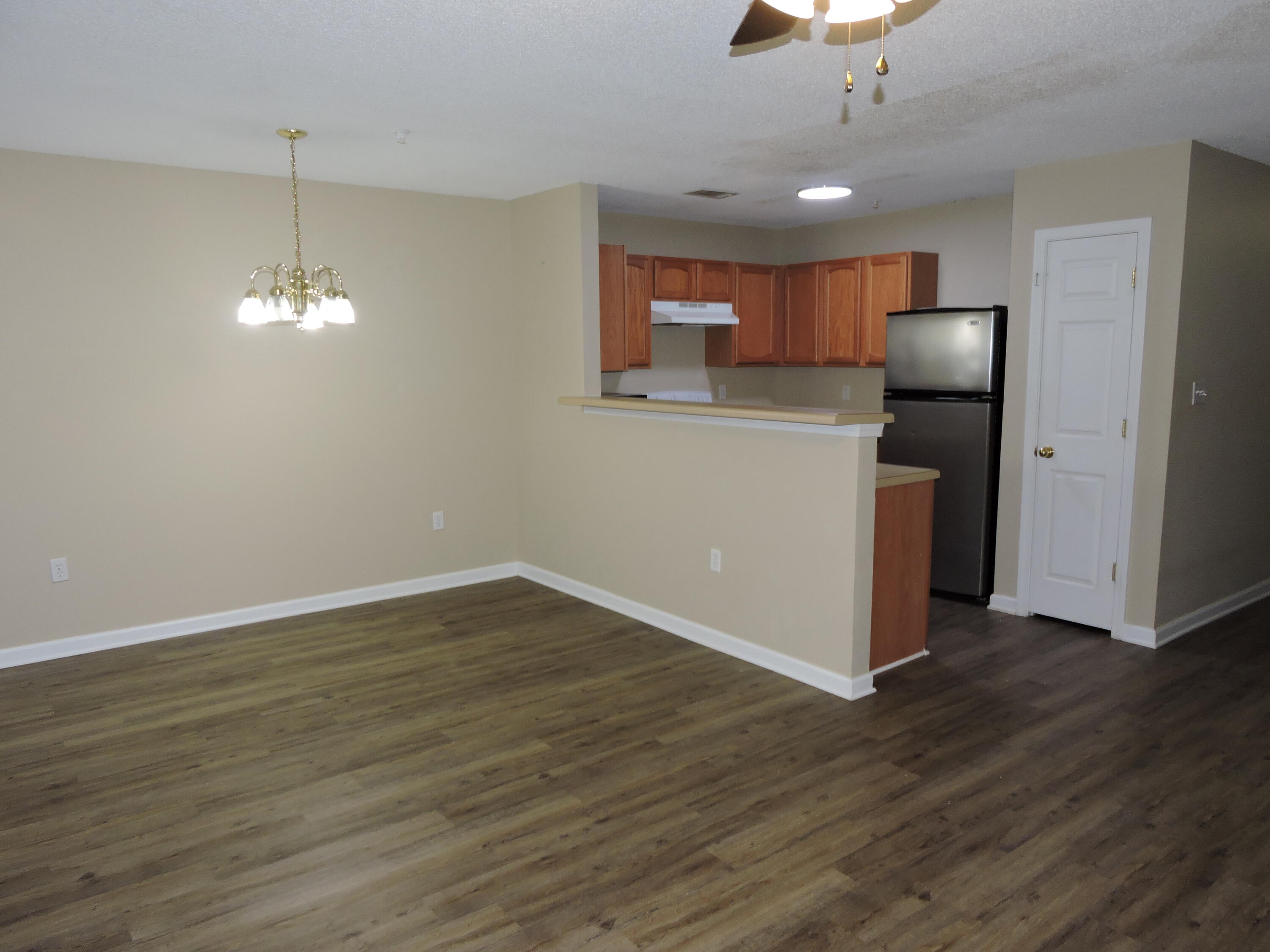 ROLLING PINES - Residential