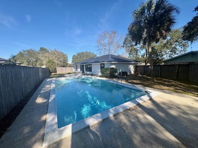 SHERWOOD FOREST - Residential Lease