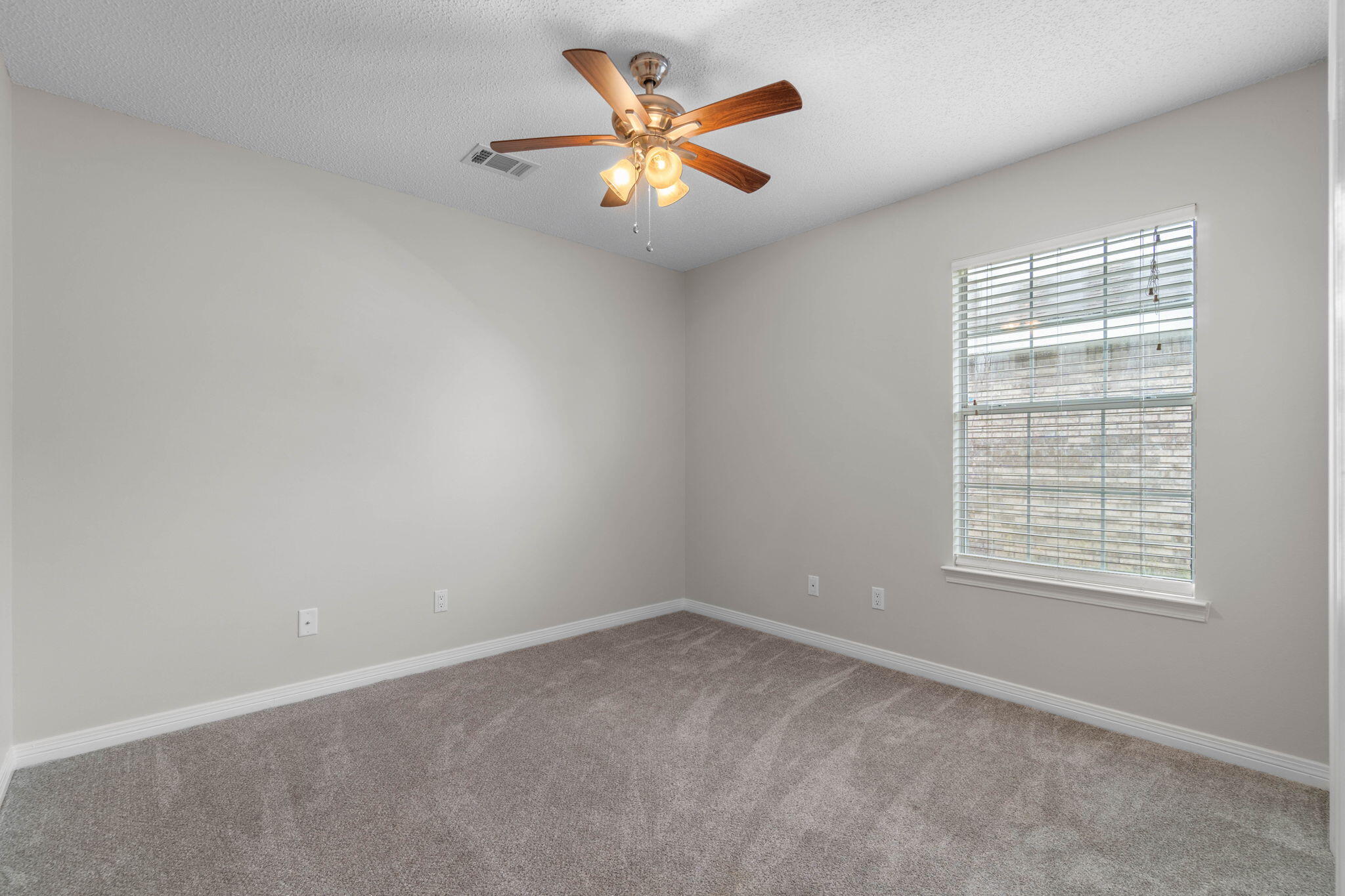 HIDDEN TRAILS PH 2 - Residential Lease