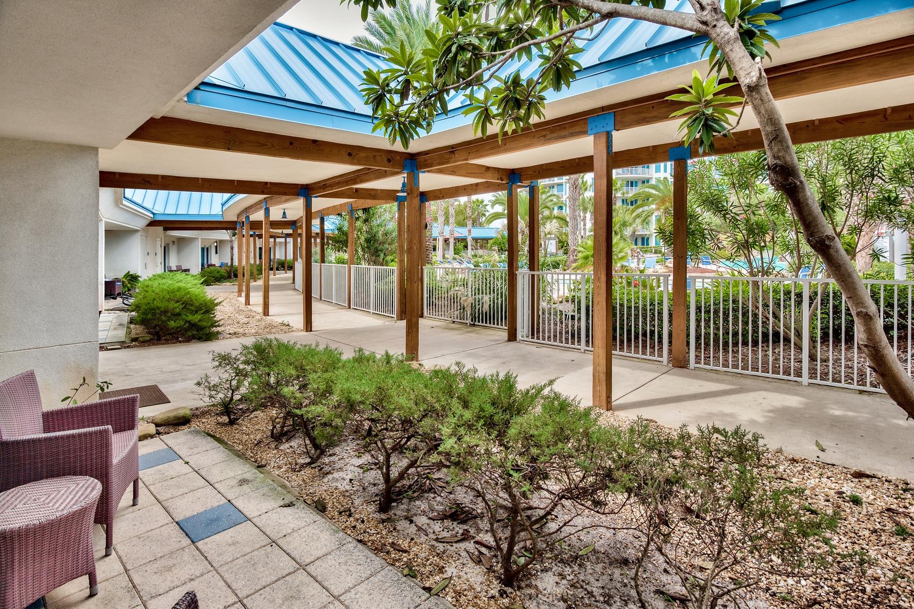 THE PALMS OF DESTIN - Residential