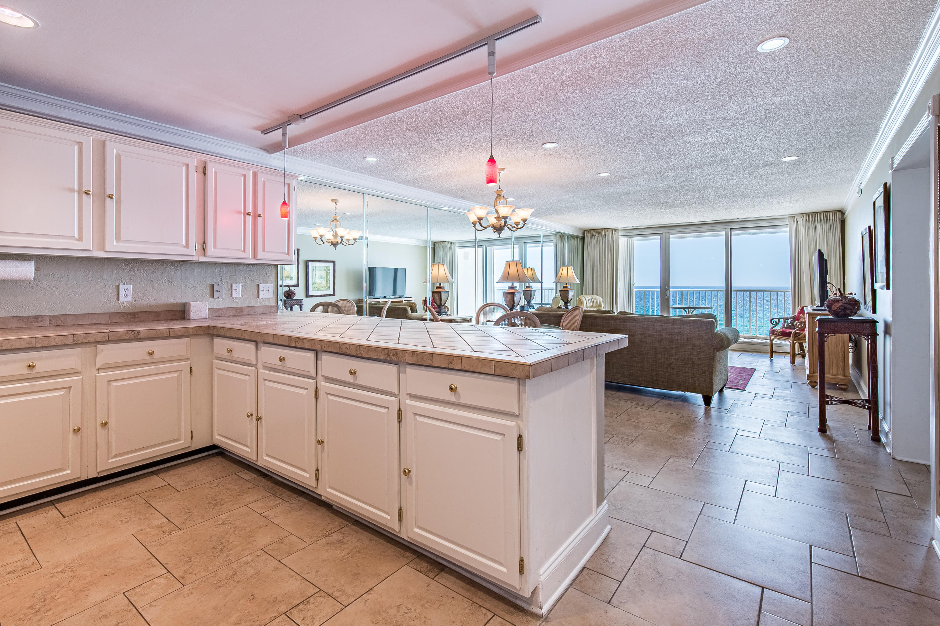 GRAND MARINER PH 1 - Residential