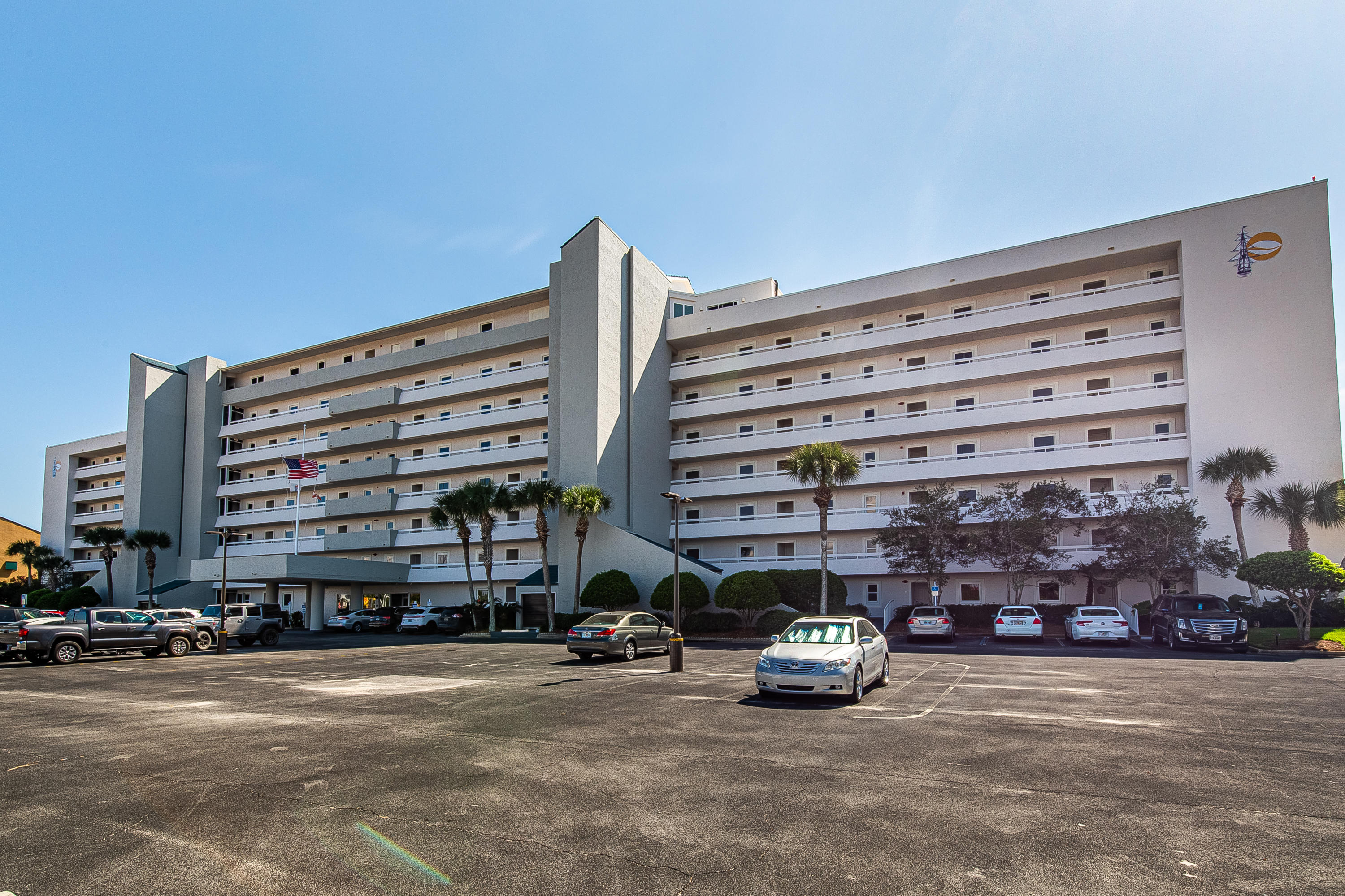 GRAND MARINER PH 1 - Residential