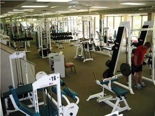 SUMMIT AT TOPS'L (THE) - Residential