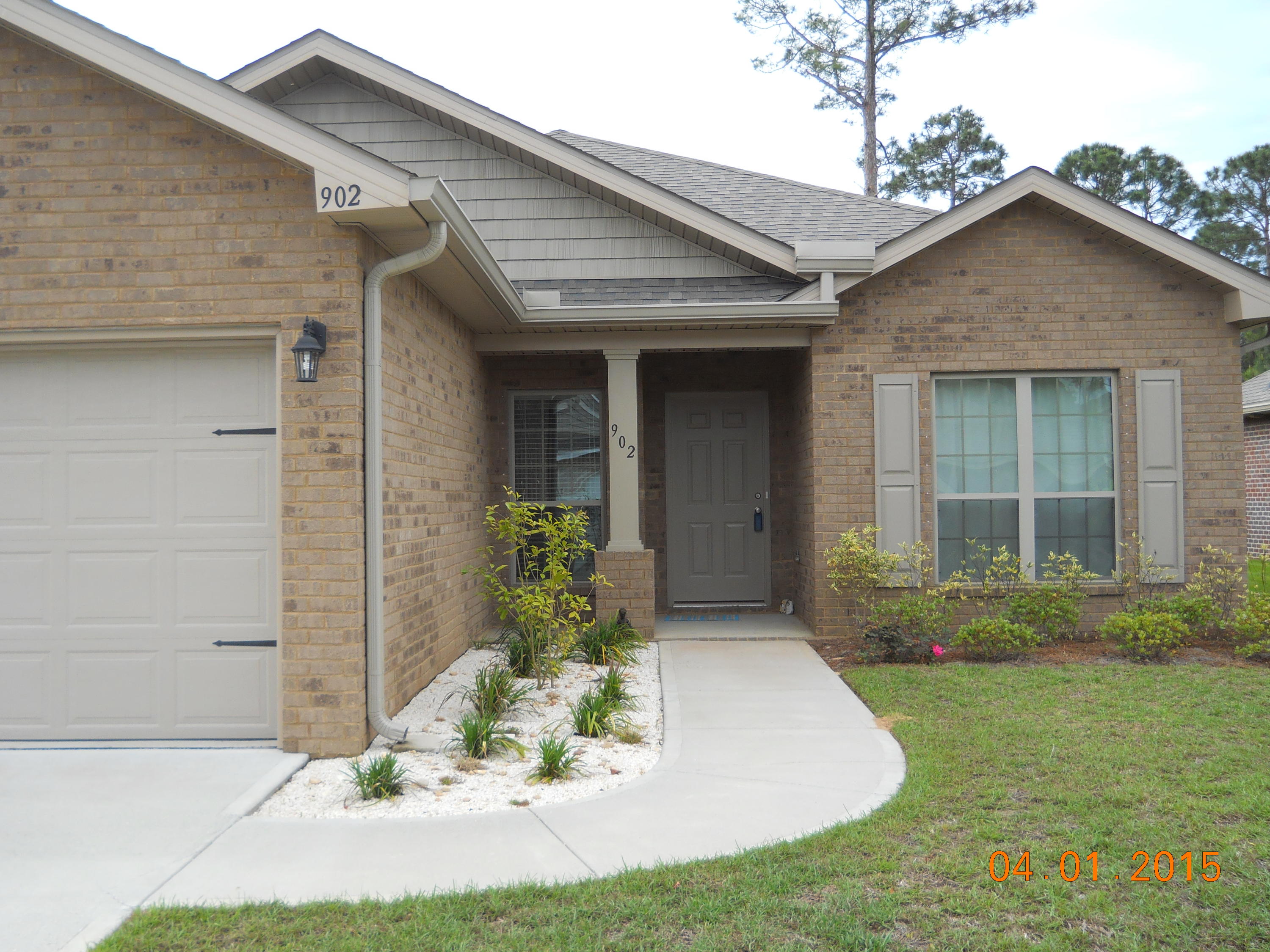 DRIFTWOOD ESTATES - Residential Lease