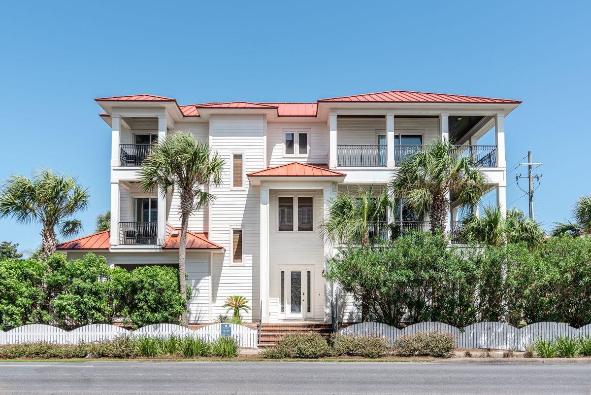 CRYSTAL BEACH - Residential