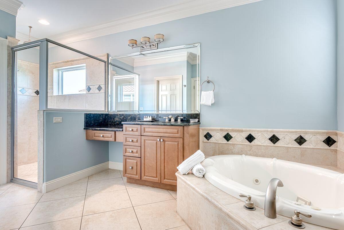 CRYSTAL BEACH - Residential