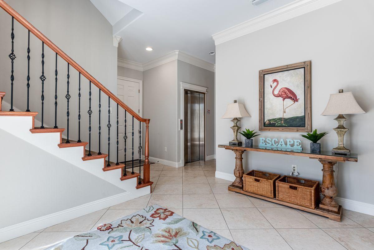 CRYSTAL BEACH - Residential