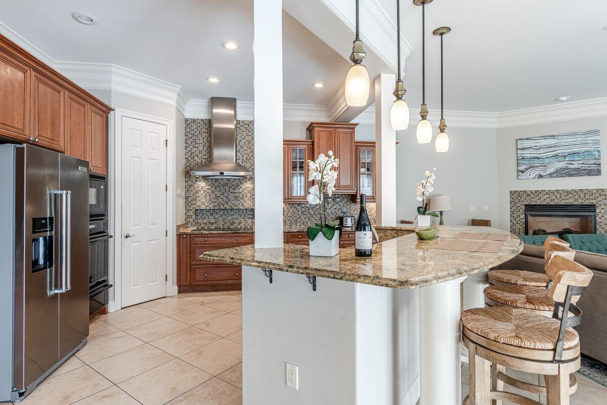 CRYSTAL BEACH - Residential