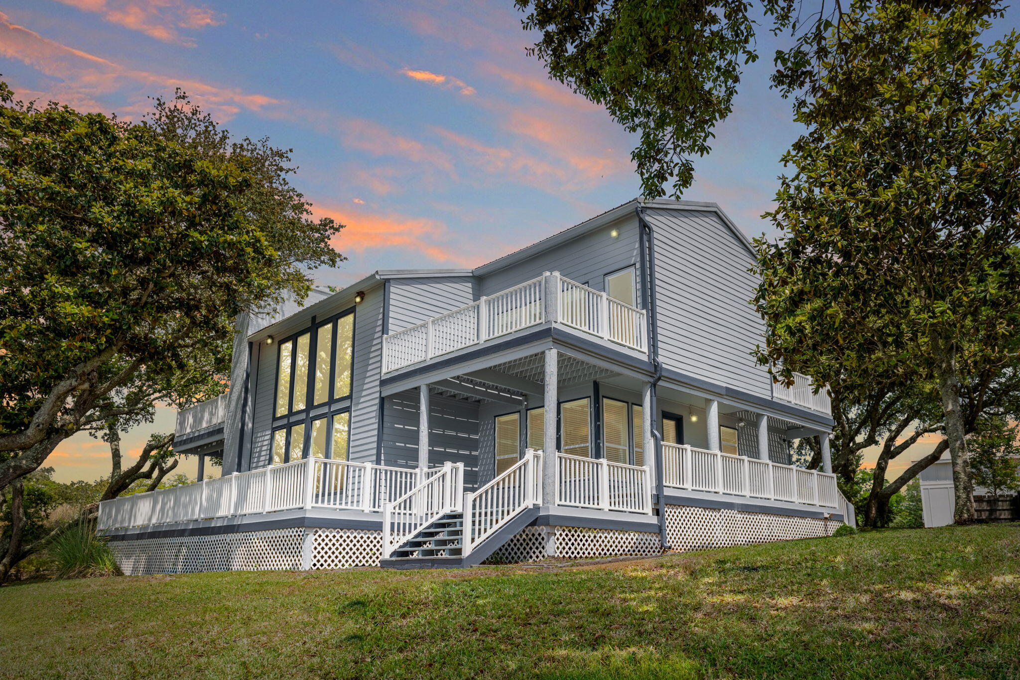 CRESCENT SHORES - Residential