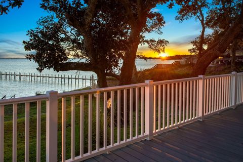 A home in Navarre