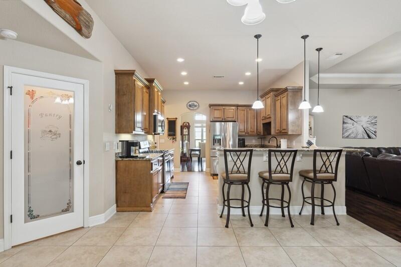 FOX VALLEY - Residential