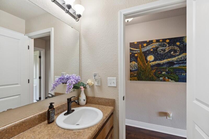 FOX VALLEY - Residential