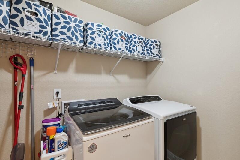 FOX VALLEY - Residential