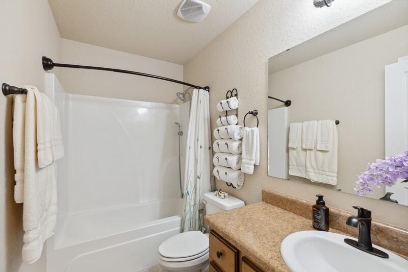 FOX VALLEY - Residential