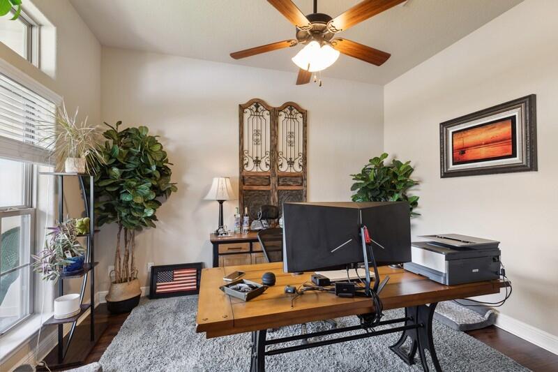 FOX VALLEY - Residential