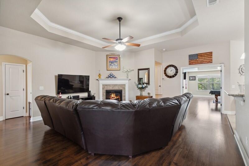 FOX VALLEY - Residential