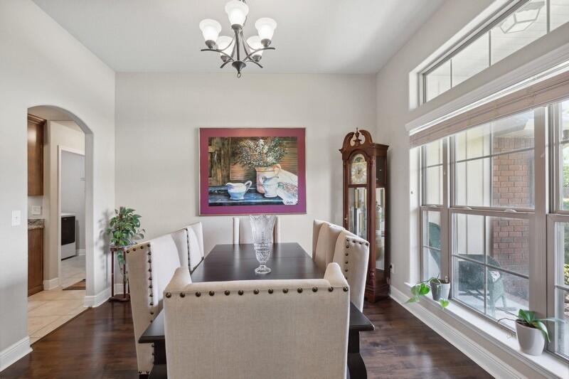 FOX VALLEY - Residential