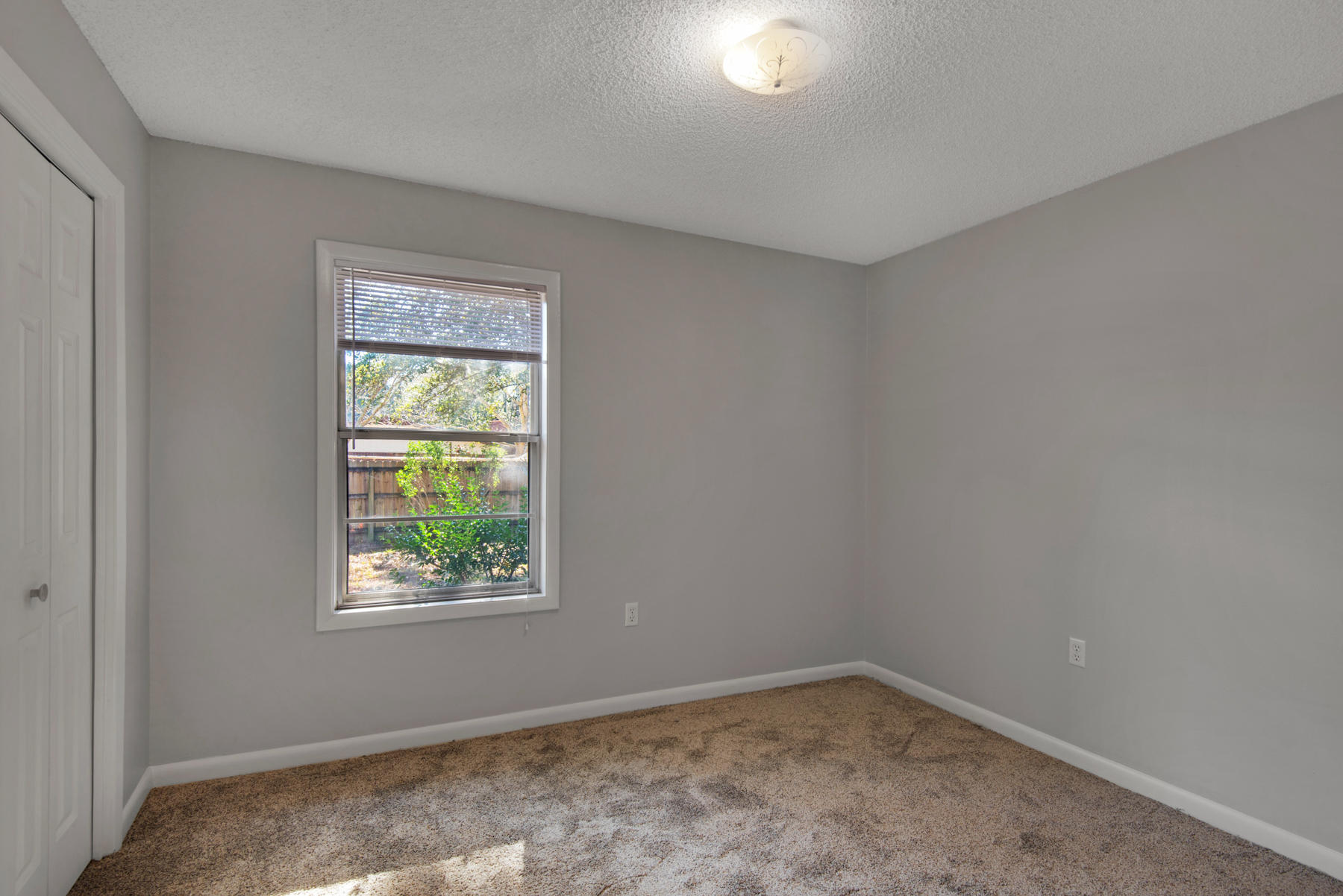 TANGLEWOOD S/D 1ST ADDN Lot 42 Block B - Residential