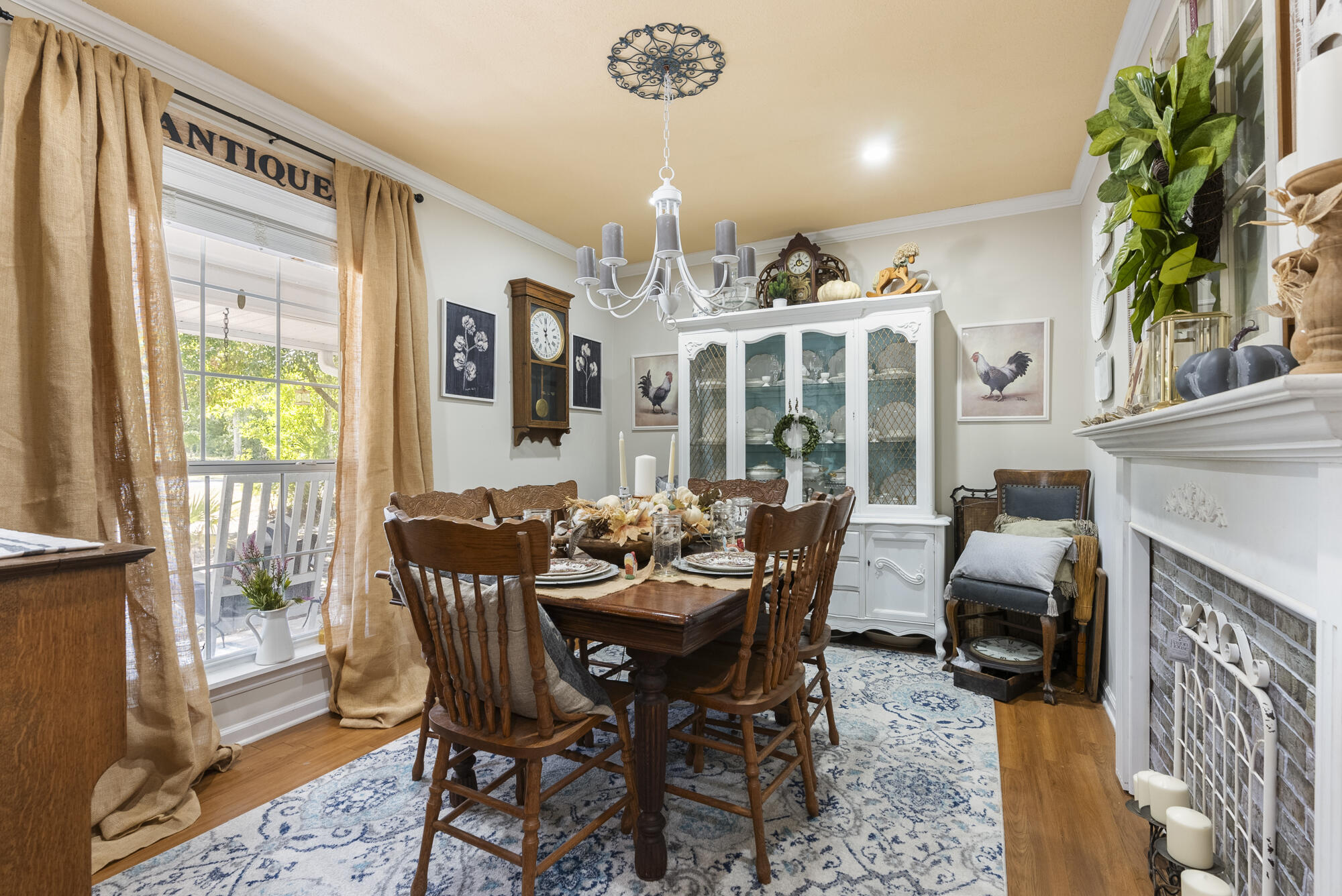 NO RECORDED SUBDIVISION - Residential