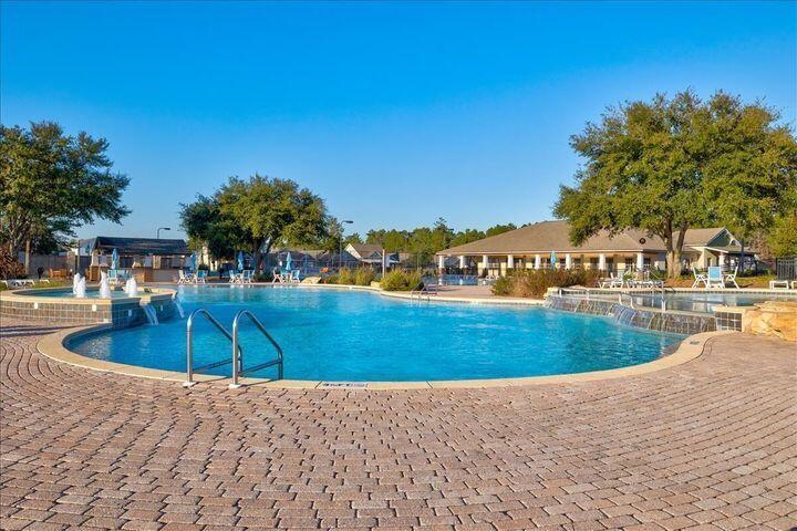 HAMMOCK BAY - Residential