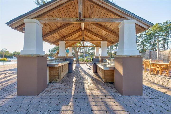 HAMMOCK BAY - Residential