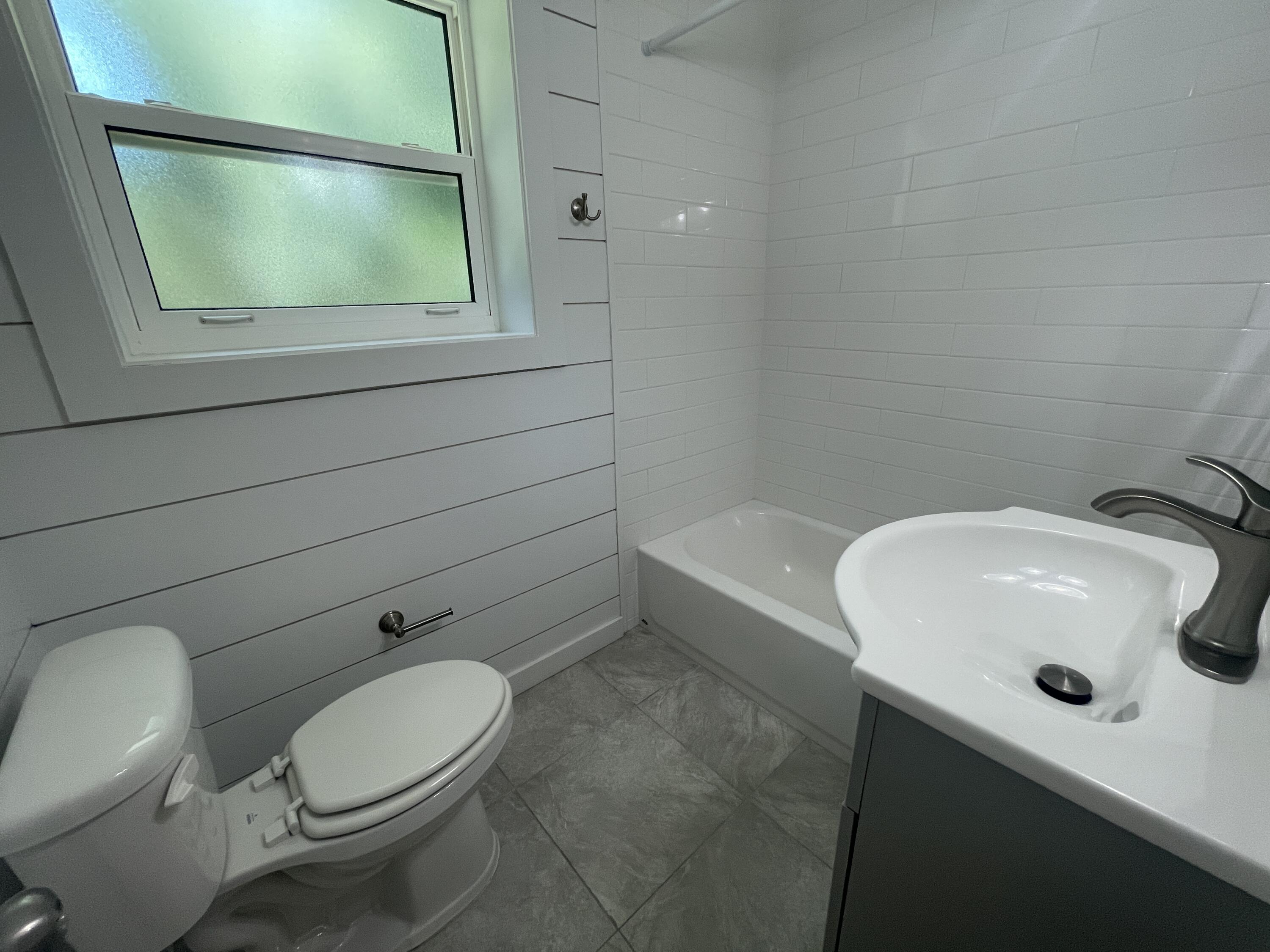 PARK PLACE 3RD ADDN - Residential Lease