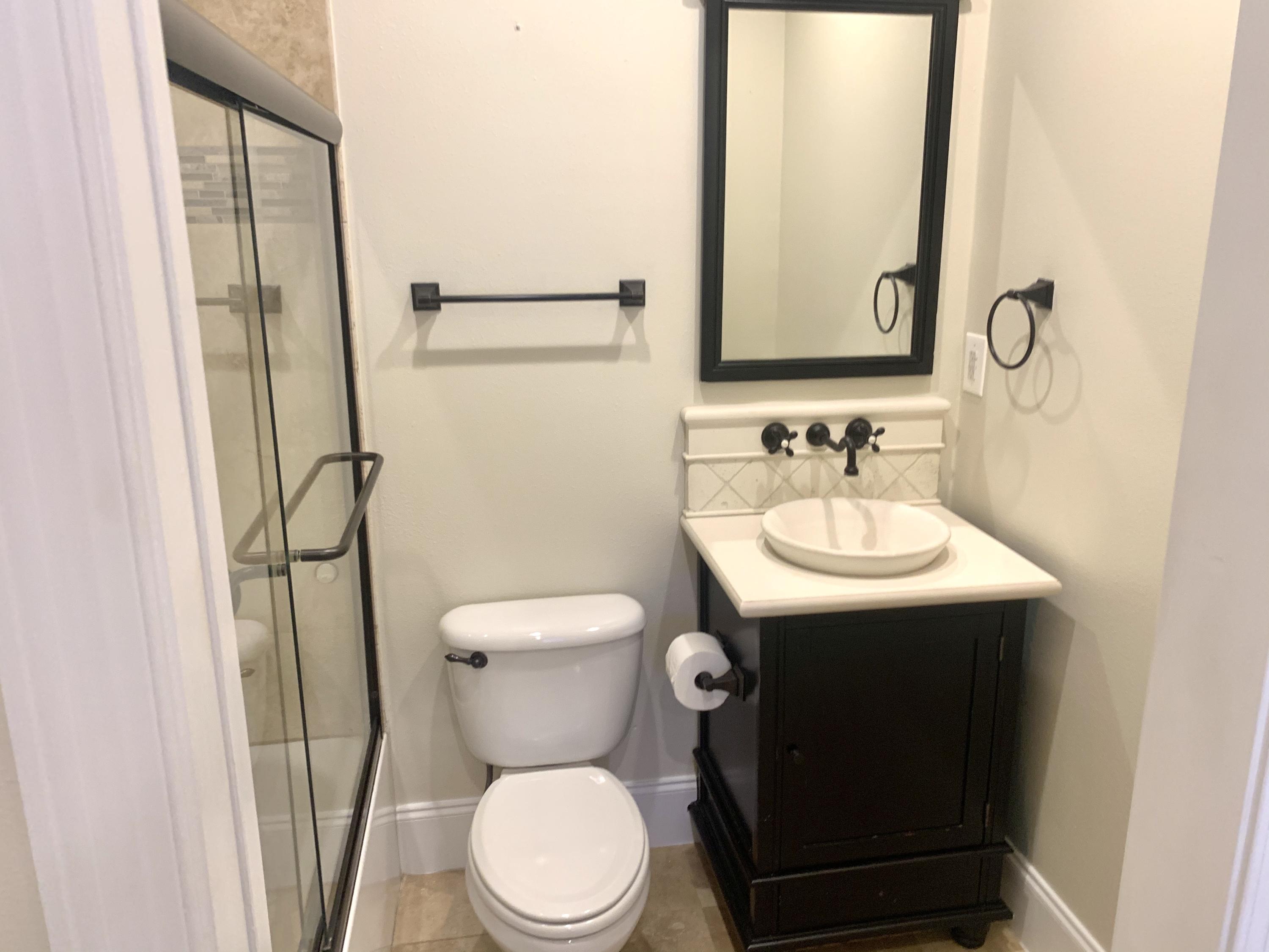 CRYSTAL LAKE - Residential