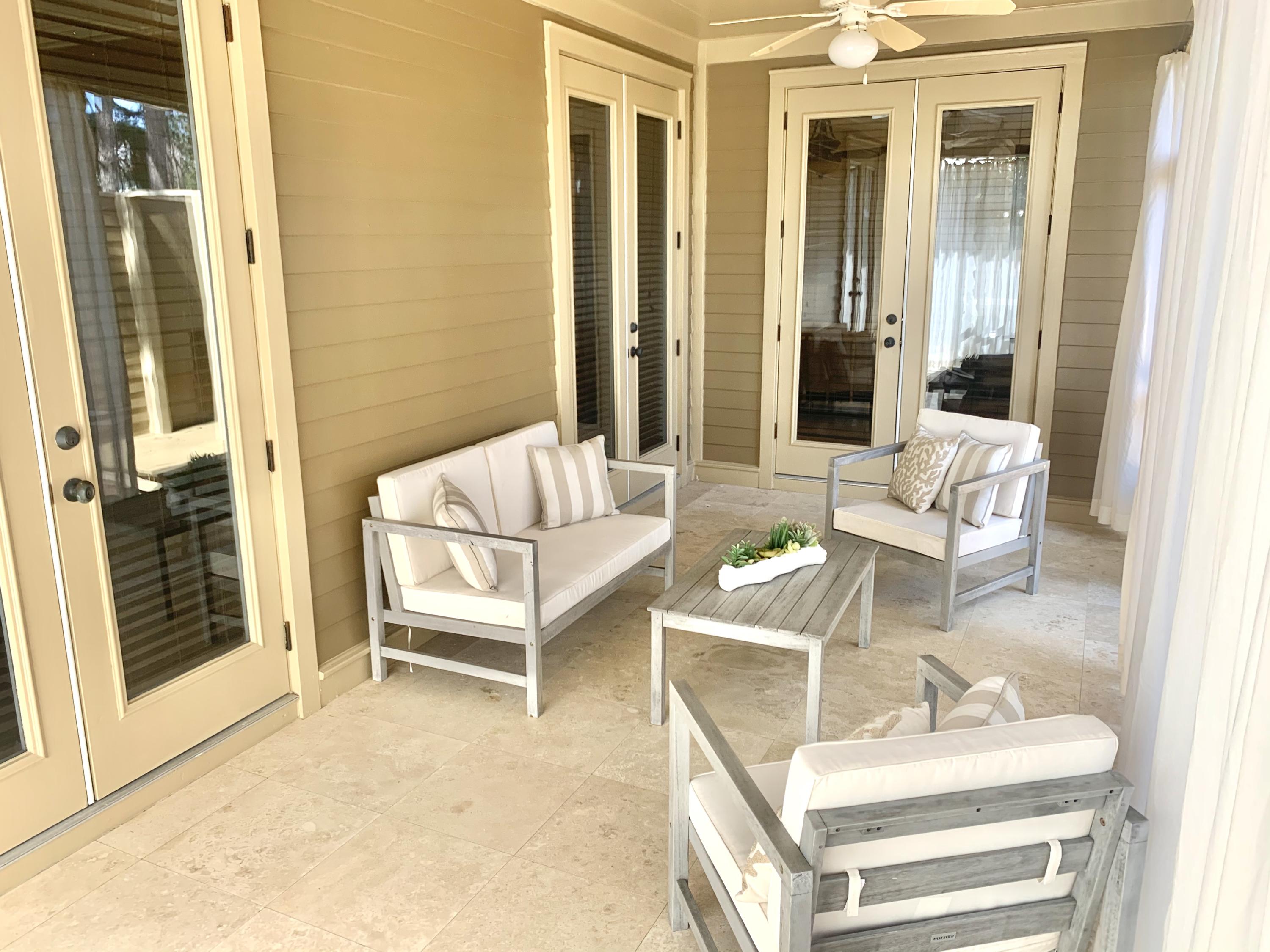 CRYSTAL LAKE - Residential