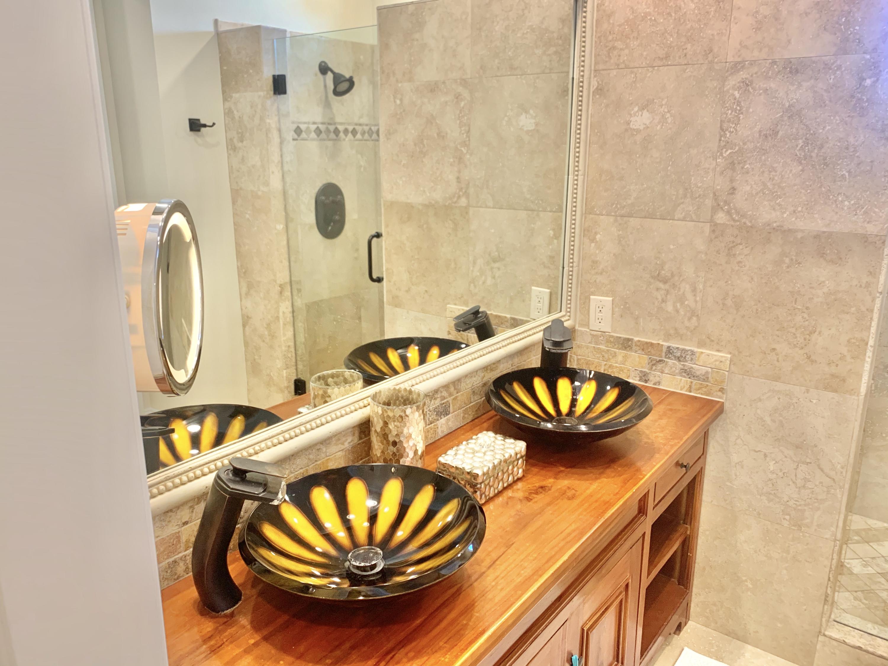 CRYSTAL LAKE - Residential