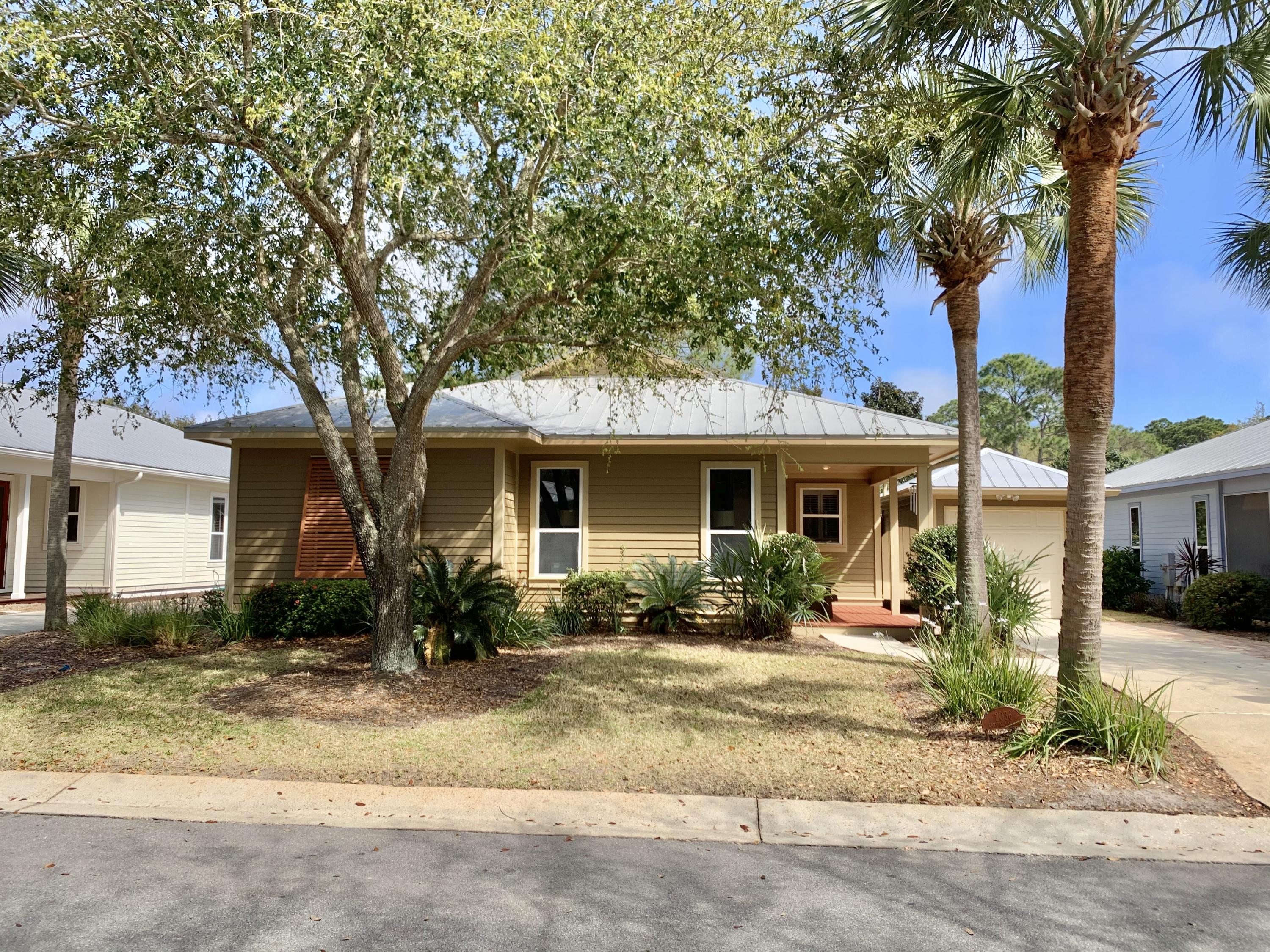 CRYSTAL LAKE - Residential