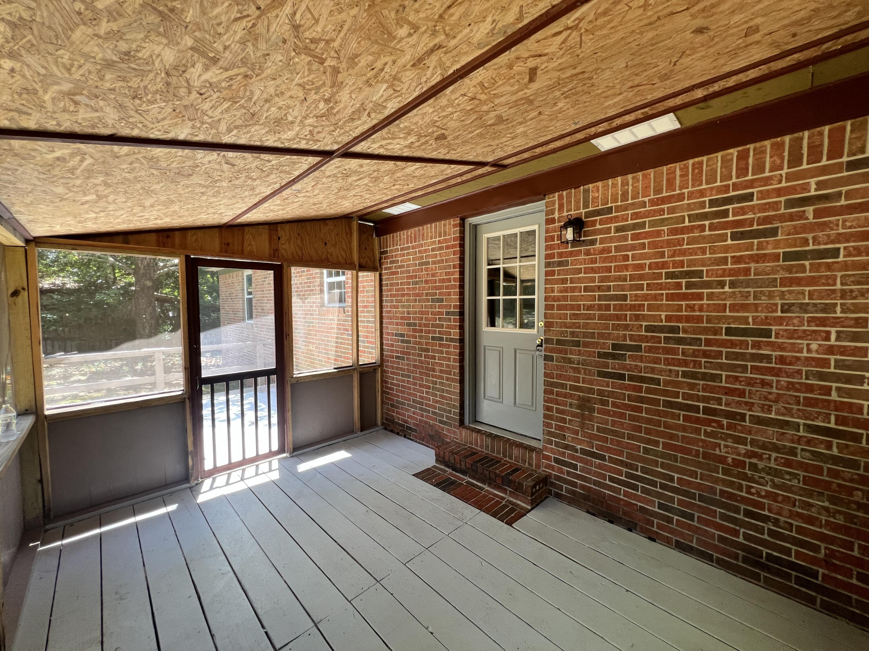 CHOCTAW 2ND ADDN - Residential Lease