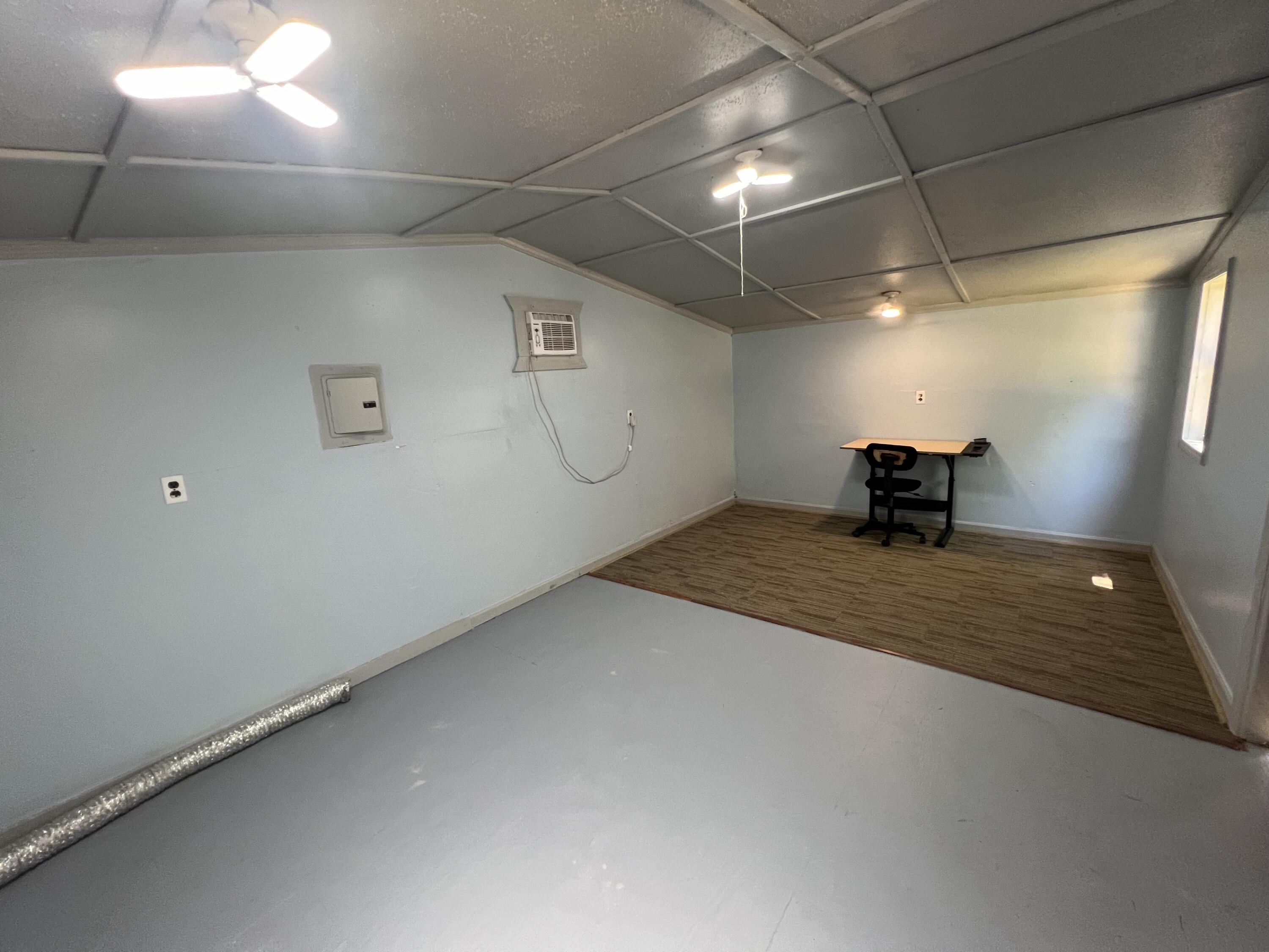 CHOCTAW 2ND ADDN - Residential Lease