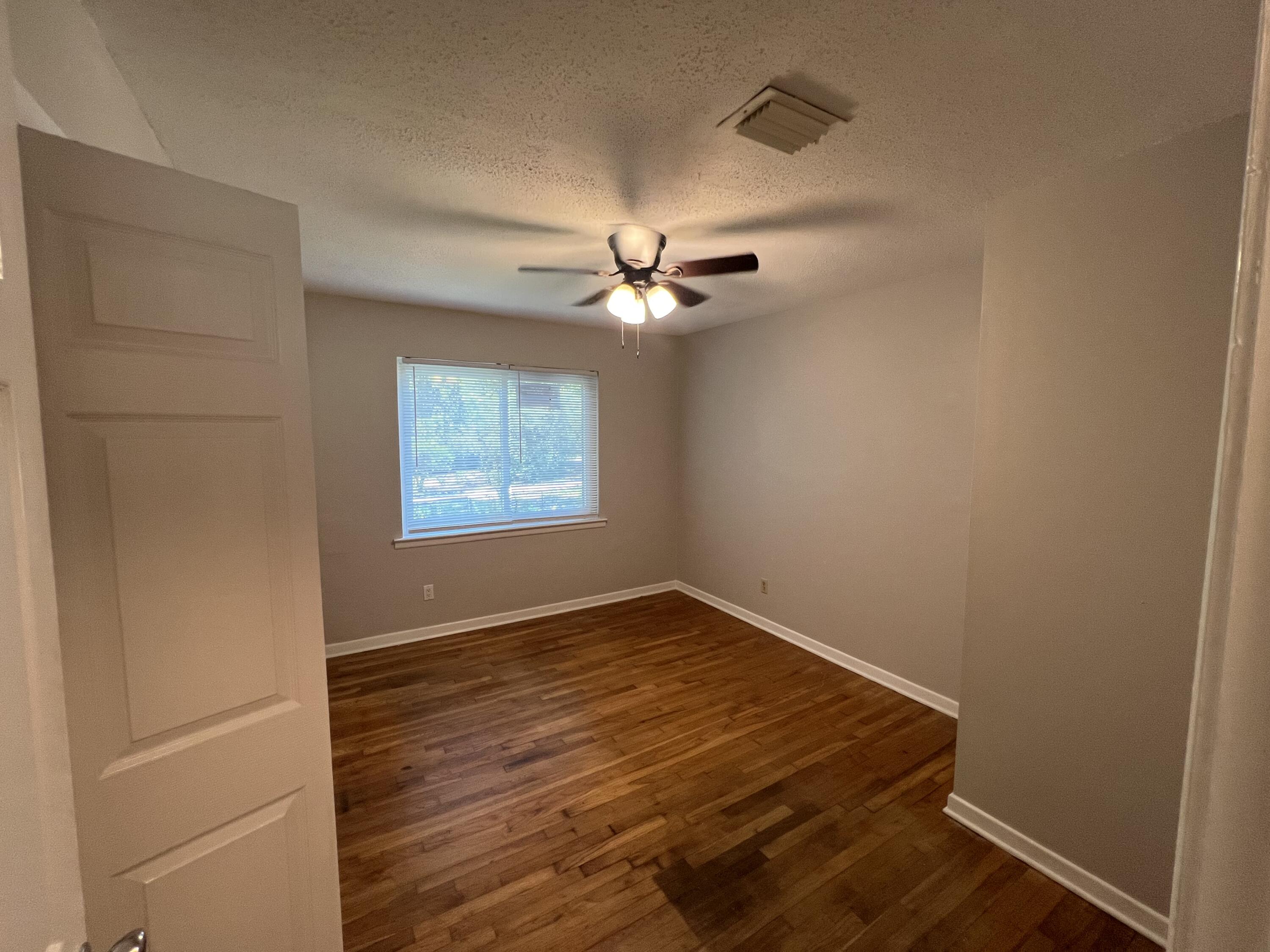 CHOCTAW 2ND ADDN - Residential Lease