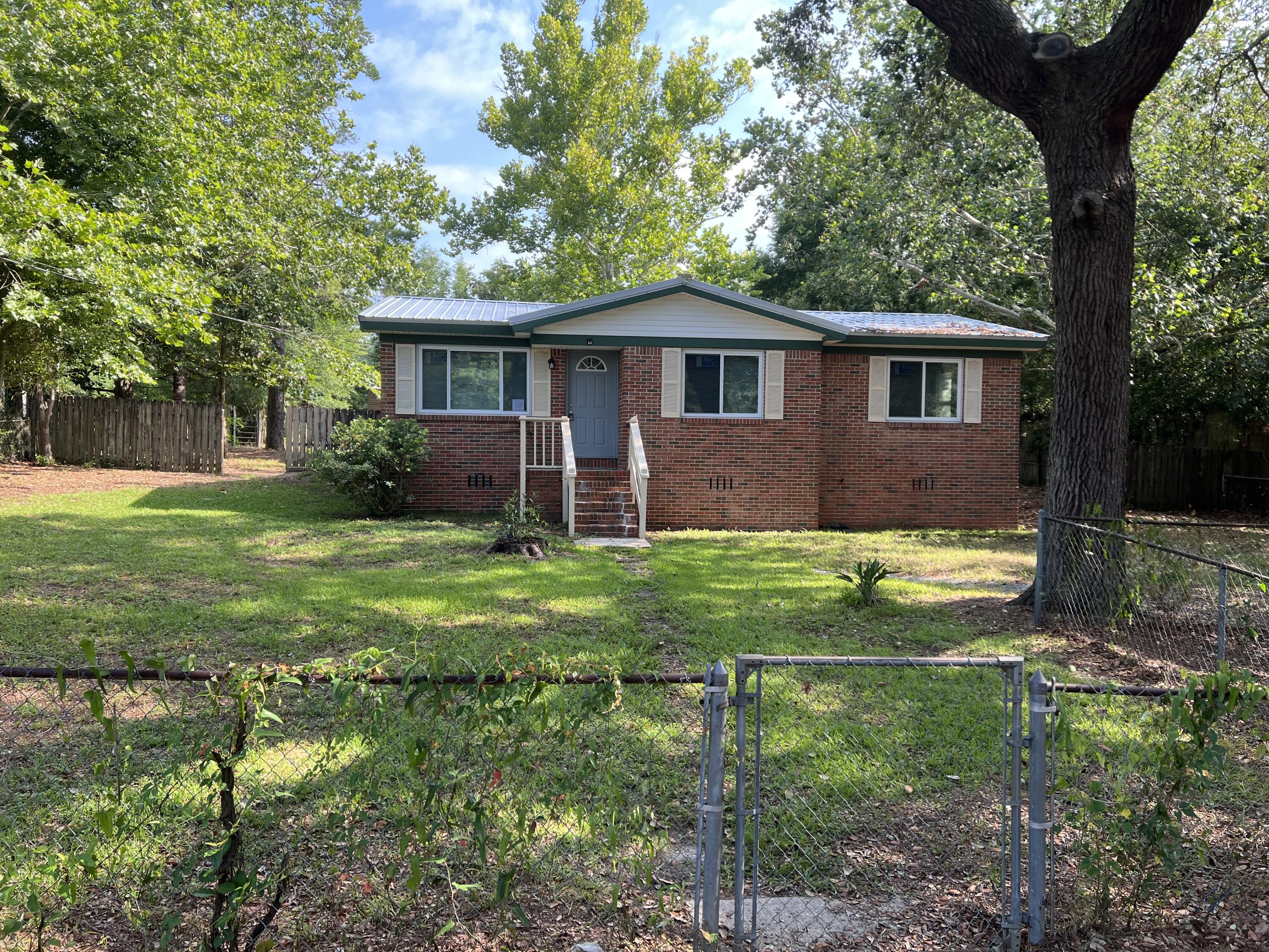 CHOCTAW 2ND ADDN - Residential Lease