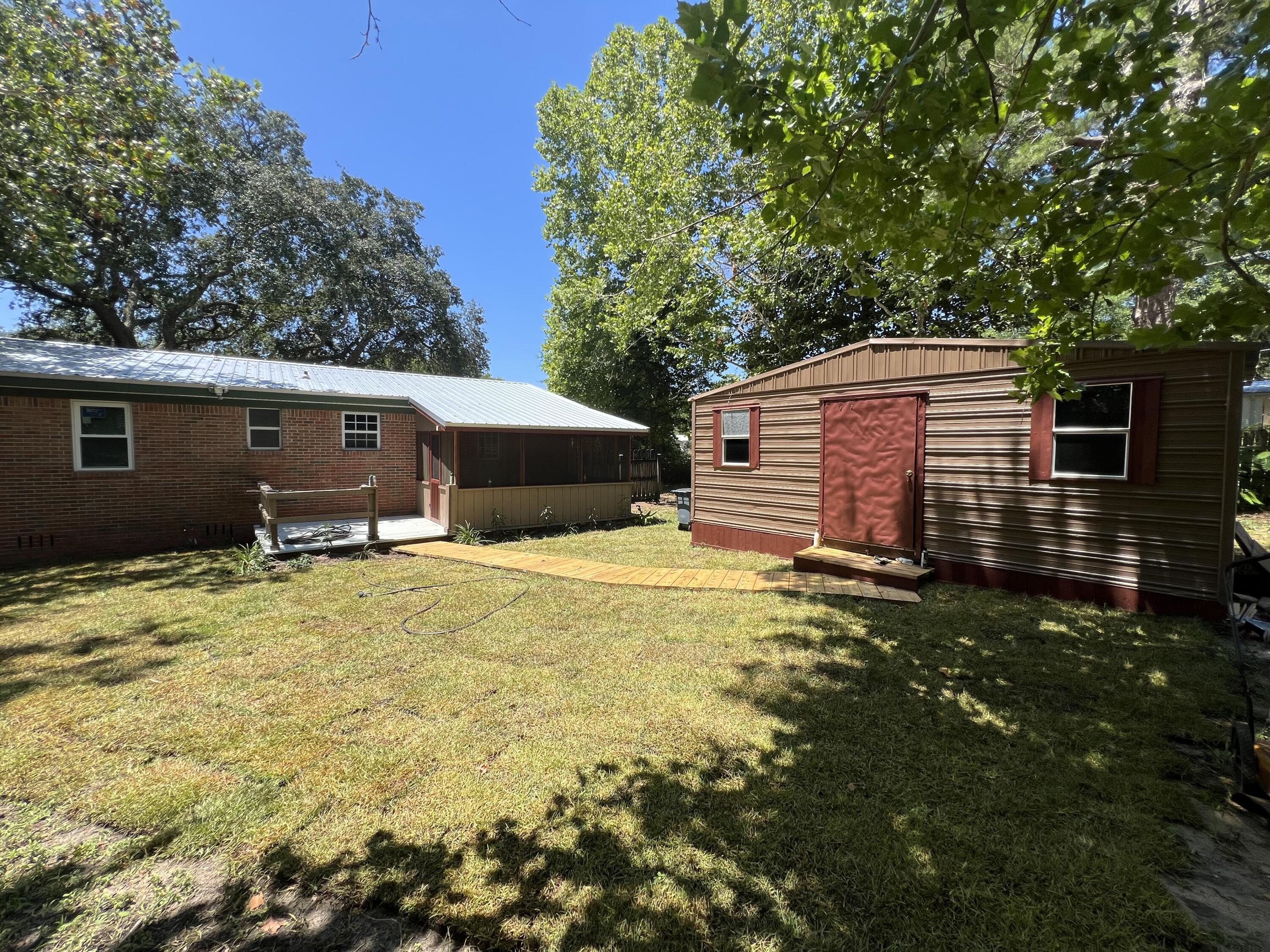 CHOCTAW 2ND ADDN - Residential Lease