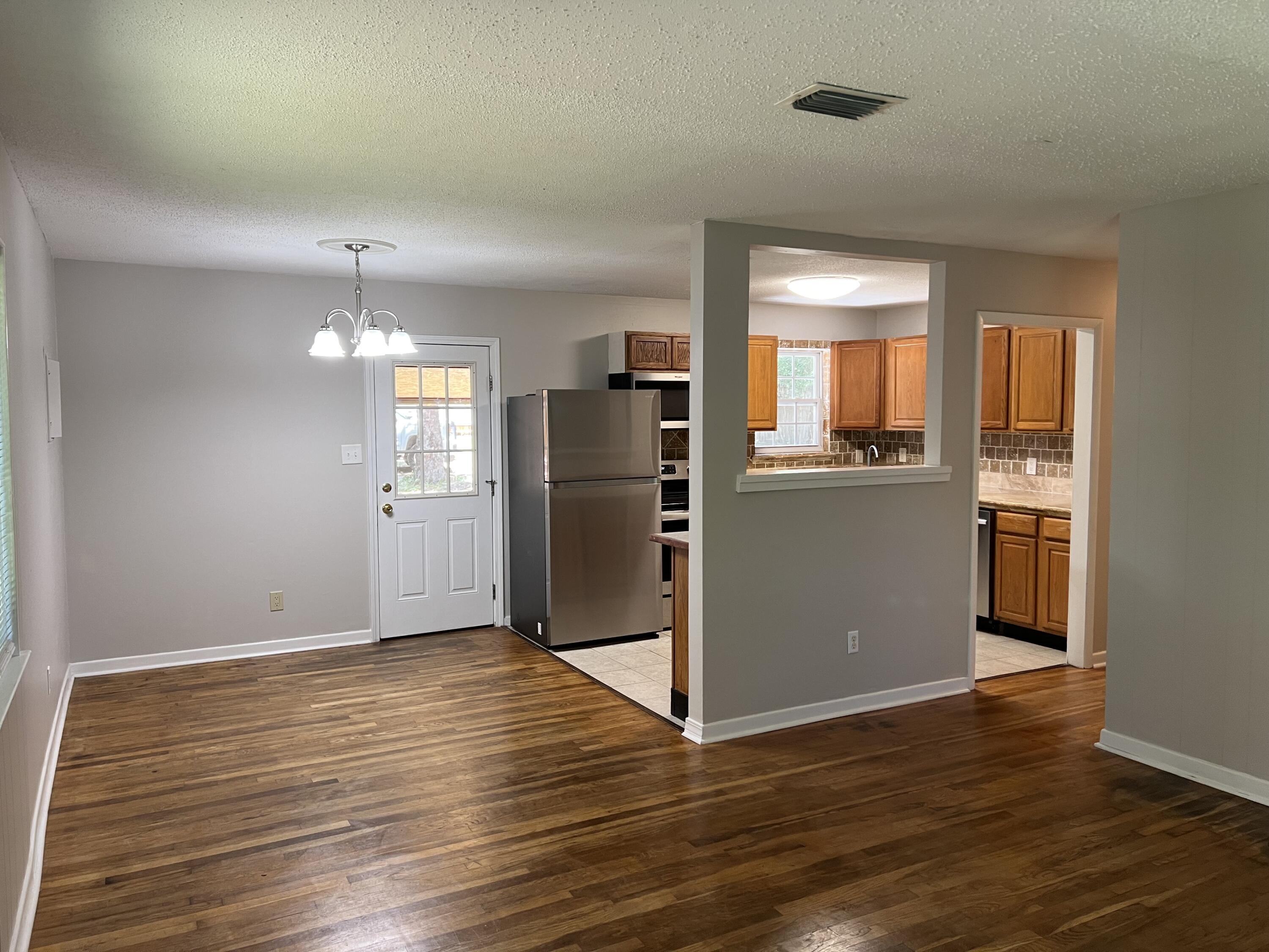 CHOCTAW 2ND ADDN - Residential Lease