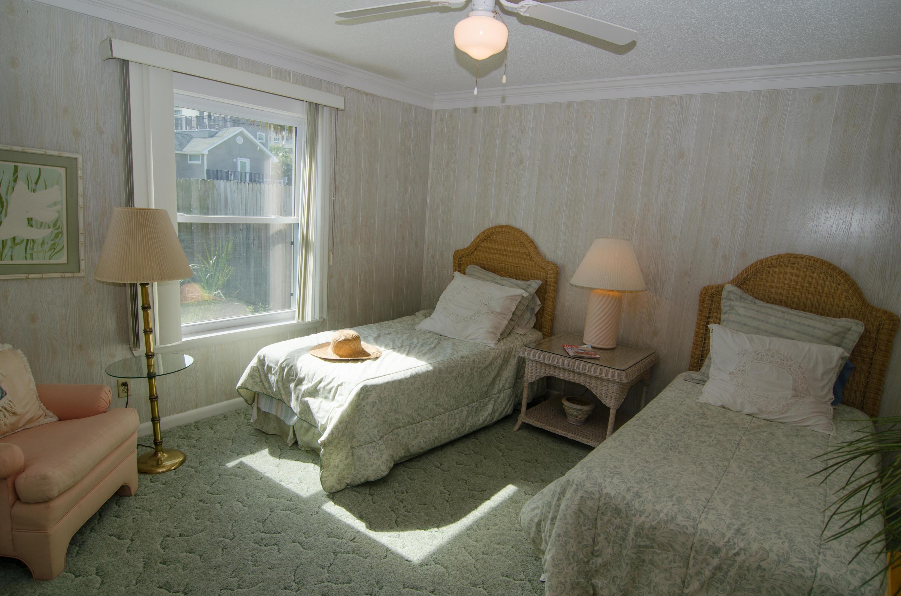 SANDPIPER BEACH COLONY UNREC - Residential