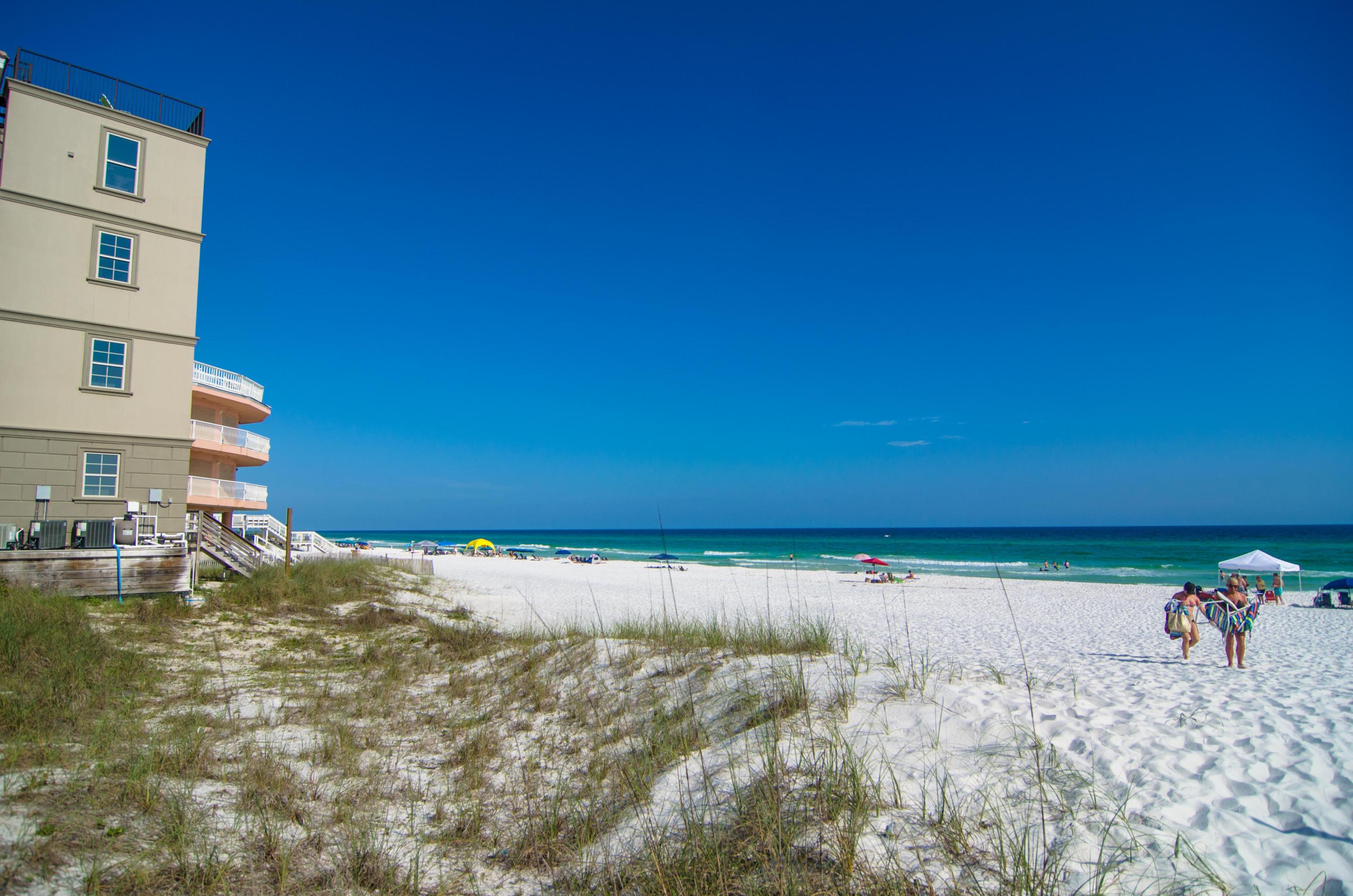 SANDPIPER BEACH COLONY UNREC - Residential