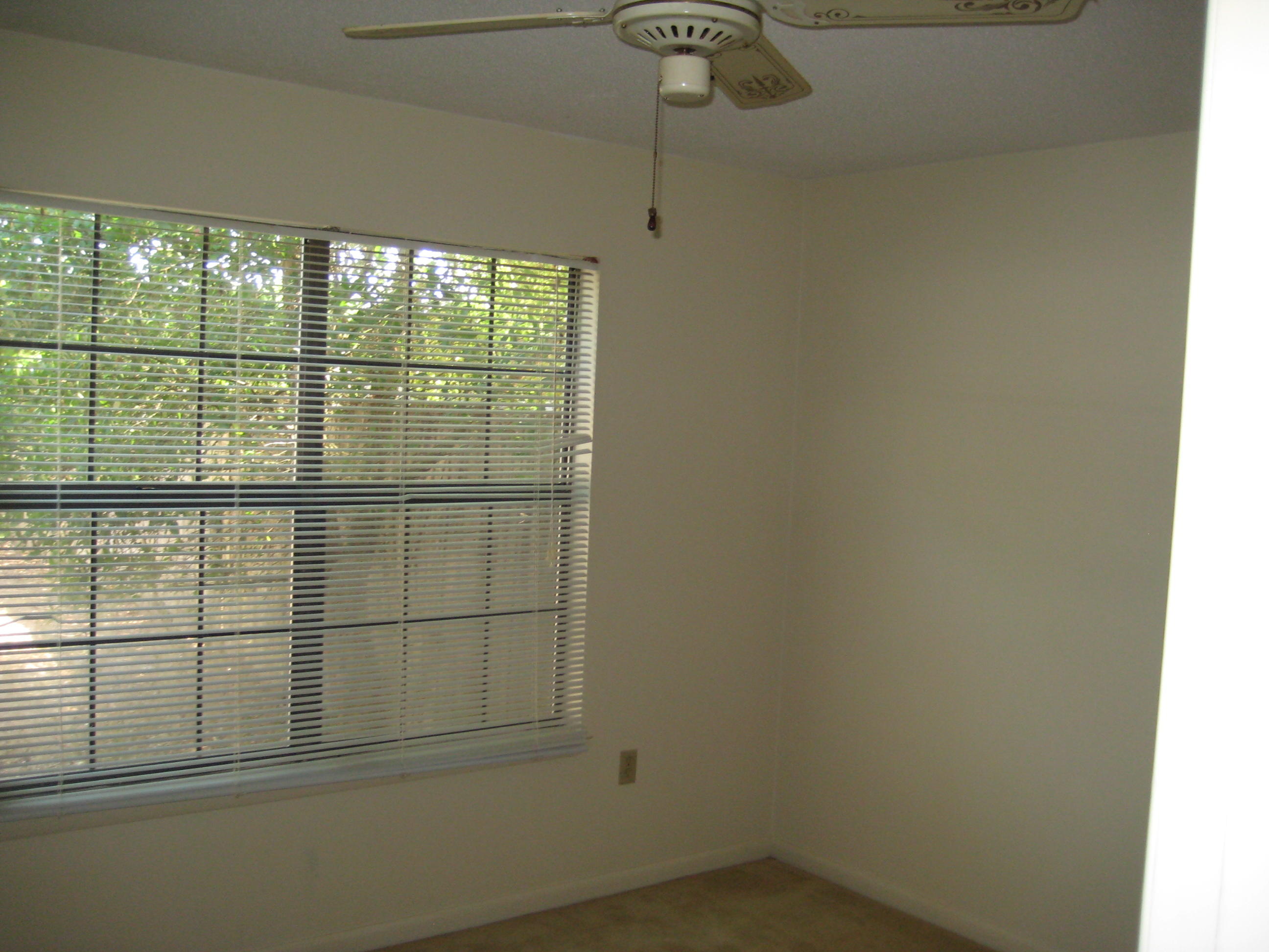 SANDALWOOD MANOR T/H - Residential