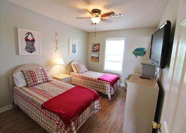 BEACHSIDE VILLAS CONDO - Residential