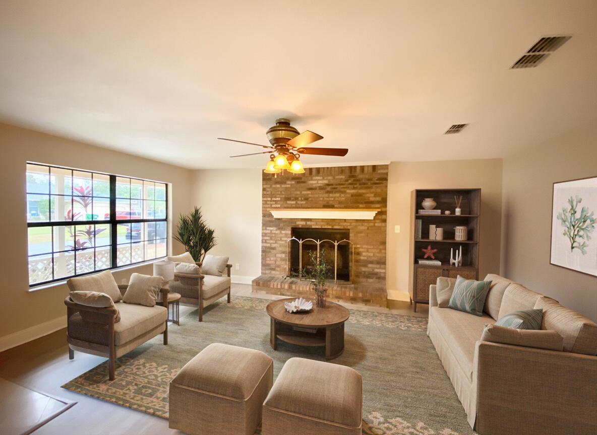 GULF MANOR S/D LOT 1 BLK C - Residential Lease