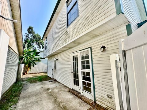 A home in Fort Walton Beach