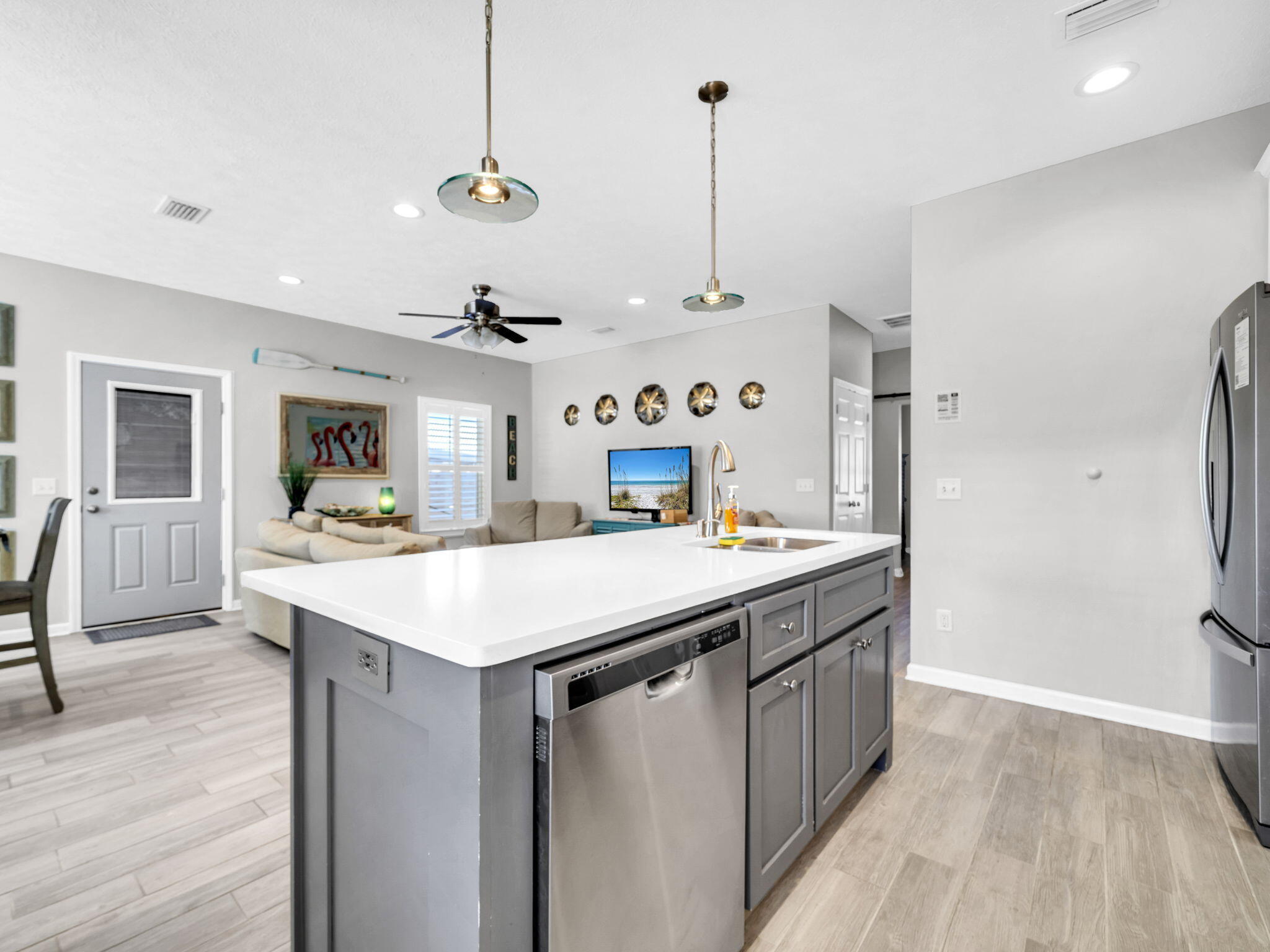 SILVER SANDS BEACH - Residential