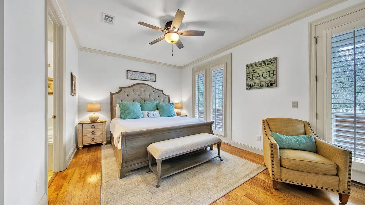 GULF PLACE - Residential