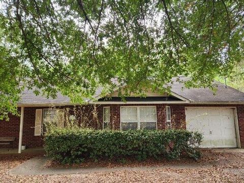 A home in Crestview